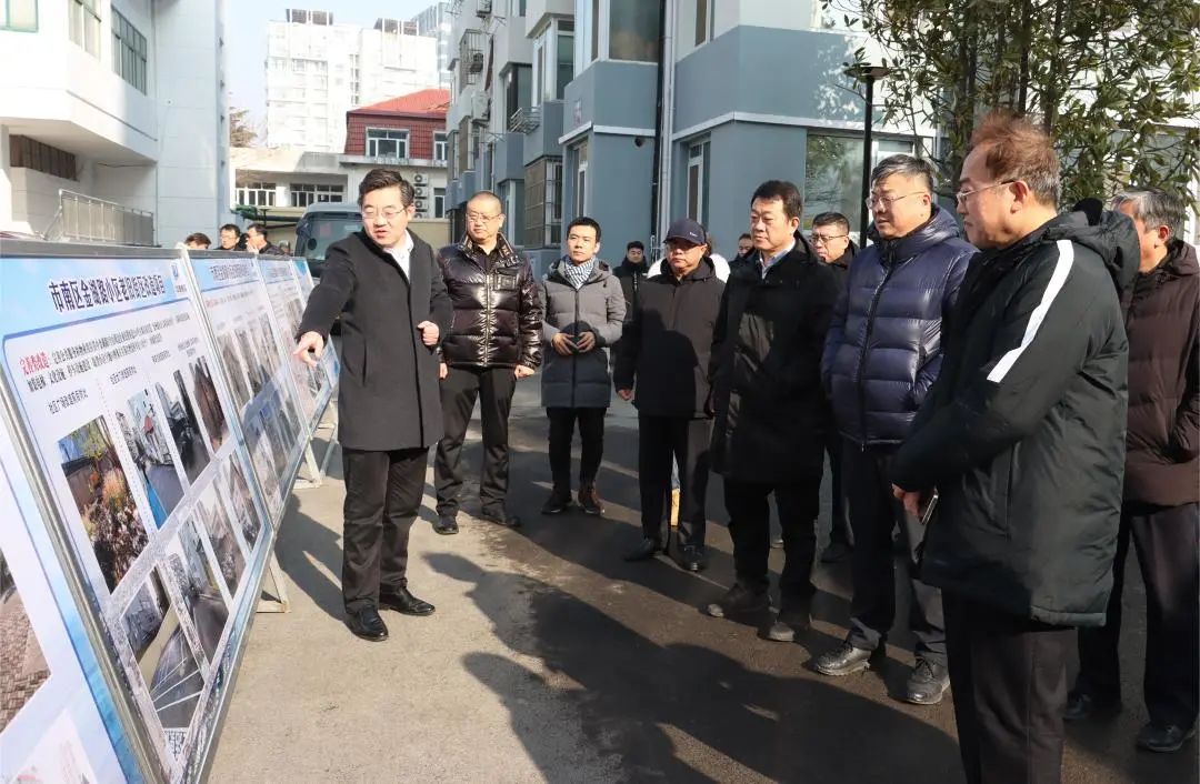 青島市城市更新和城市建設總指揮部對中建聯(lián)合市南區(qū)金湖路海洋特色街區(qū)項目開展觀摩(圖1)