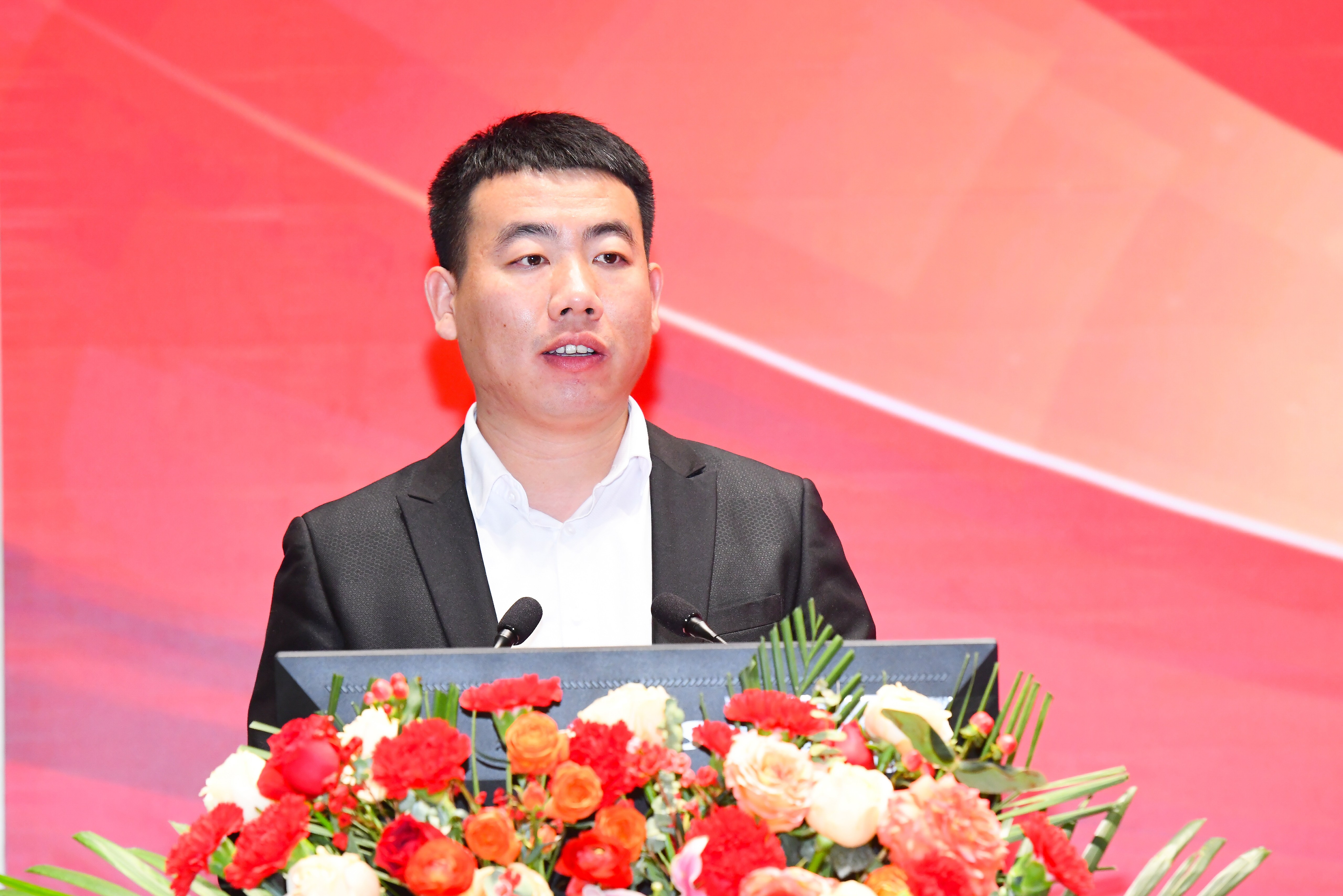 向陽(yáng)而生，破局進(jìn)取 | 中建聯(lián)合2023年度總結(jié)表彰暨2024年迎新大會(huì)勝利召開(圖41)